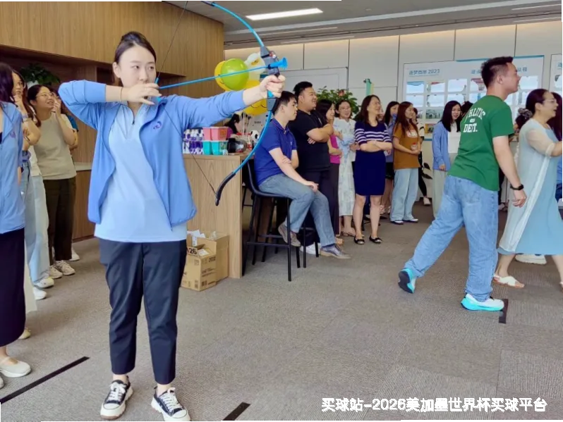 核心团队与专业资质